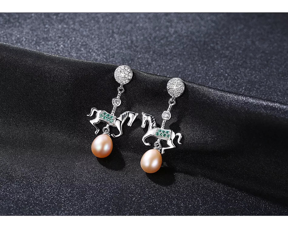 S925 Pearl Diamond Horse Dangle Earring S925 Pearl Diamond Horse Dangle Earring