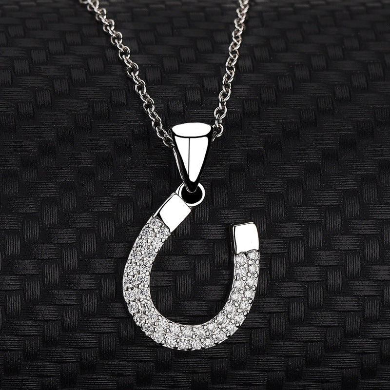S925 Sparkling Horseshoe Necklace